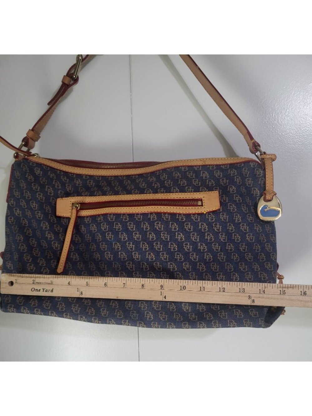 Dooney & Bourke Blue Denim Logo Brocade Shoulder Bag Brown Leather Red Interior - Picture 4 of 13